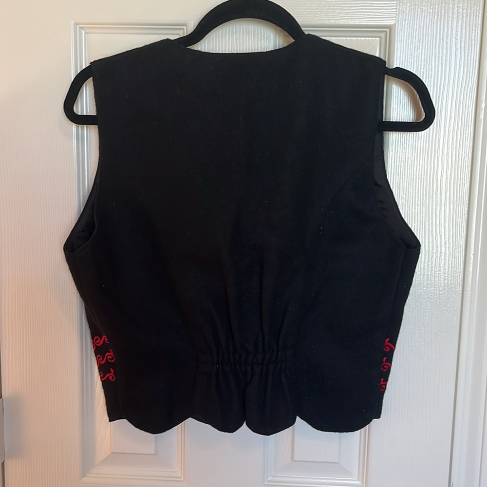 Side Saddle Wool Western Vest - Picture 6 of 7